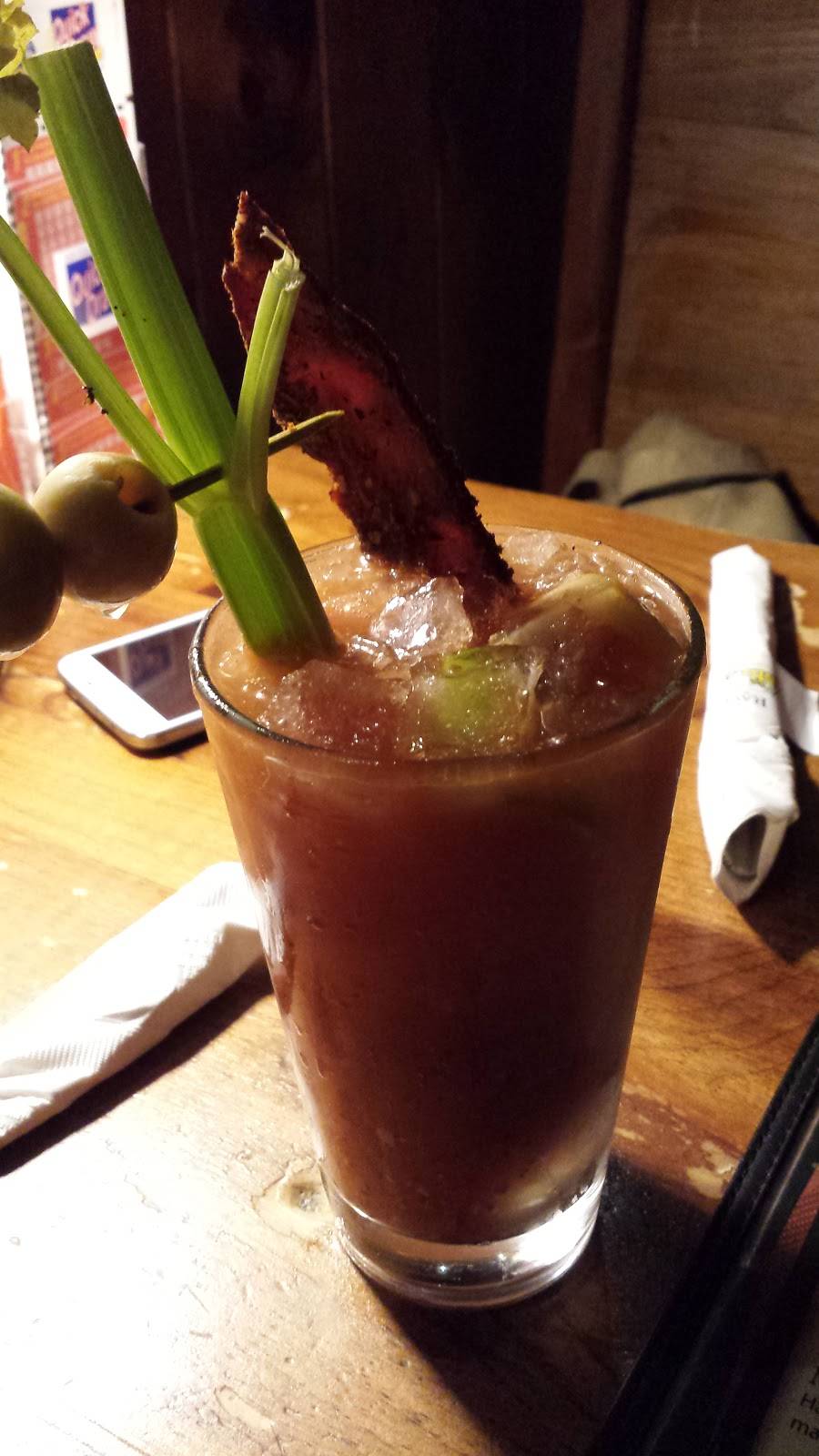 Ravenswood | restaurant | 3612 1021 New York 146, Clifton Park, NY 12065, USA | 5183718771 OR +1 518-371-8771