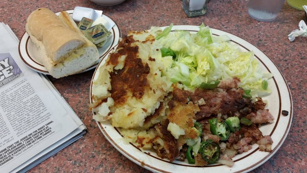 Sparkys Snack Stop | restaurant | 3624 Oakton St, Skokie, IL 60076, USA | 8476731002 OR +1 847-673-1002