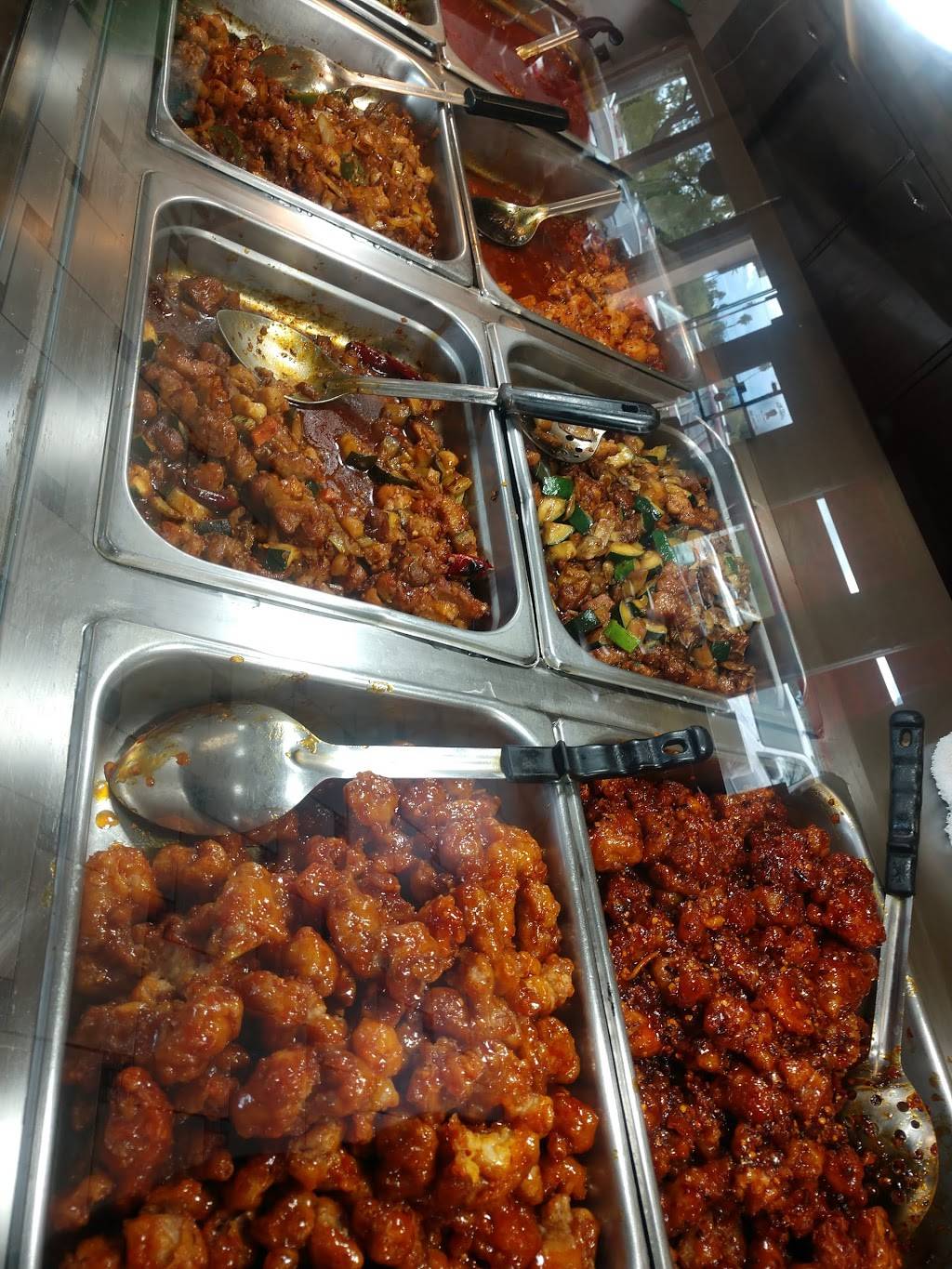 Lucky Wok | restaurant | 2995 Van Buren Boulevard, Riverside, CA 92503, USA | 9516882888 OR +1 951-688-2888