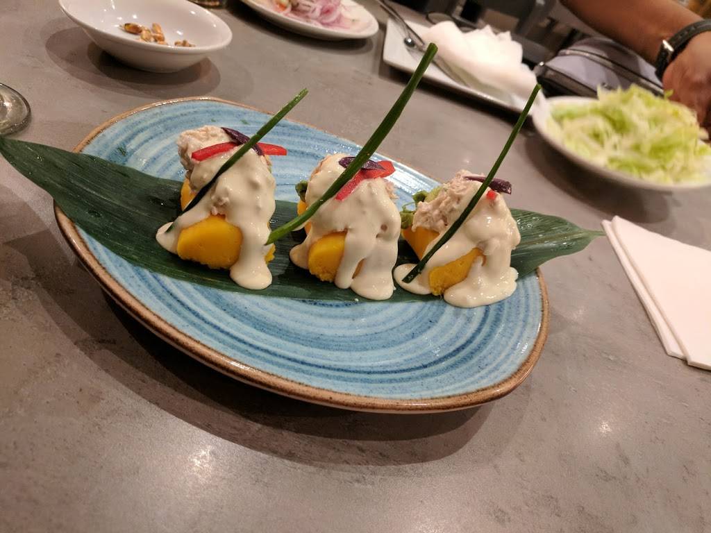 Mercado 31 Estacionamiento | restaurant | 1104 NE 164th St, North Miami Beach, FL 33162, USA | 3059473338 OR +1 305-947-3338