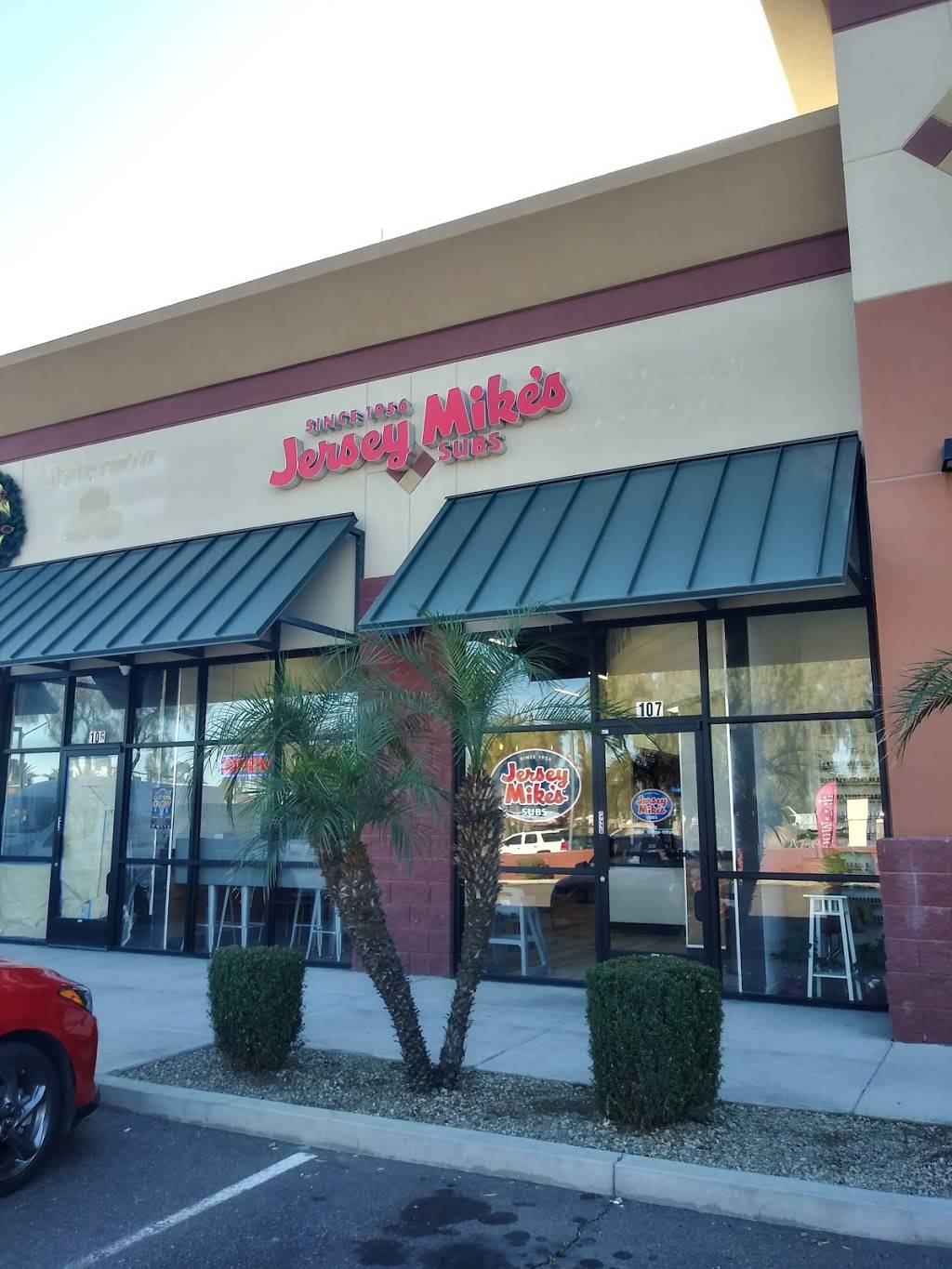 Jersey Mikes Subs | meal takeaway | 5929 W Peoria Ave #107, Glendale, AZ 85302, USA | 6026123575 OR +1 602-612-3575