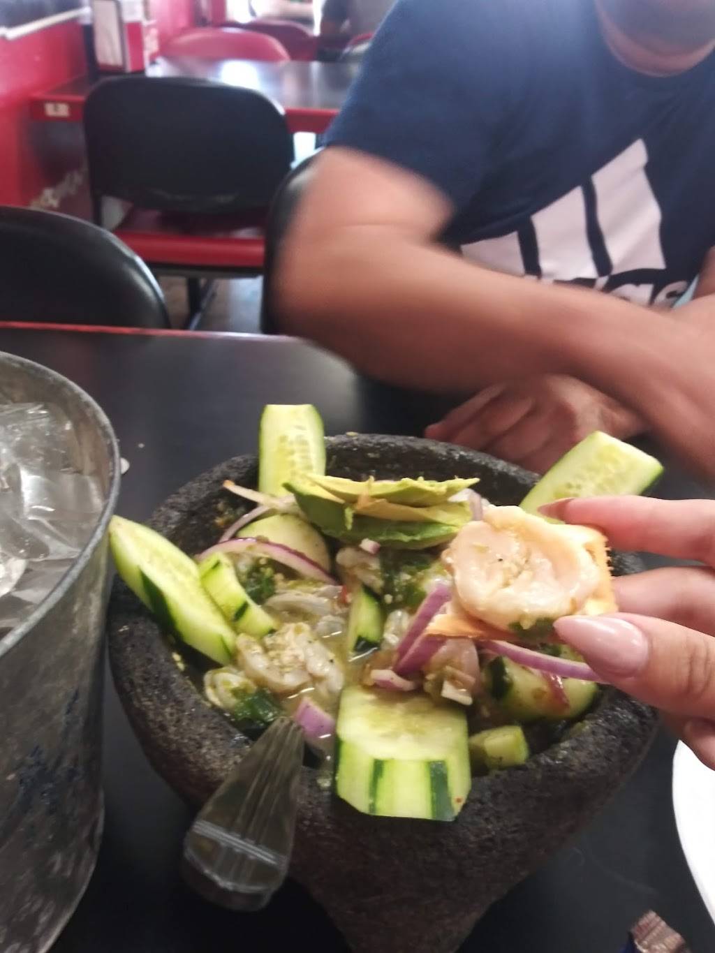 Tacos Y Mariscos Imperial | restaurant | 2490 Main St A, Chula Vista, CA 91911, USA | 6194842933 OR +1 619-484-2933