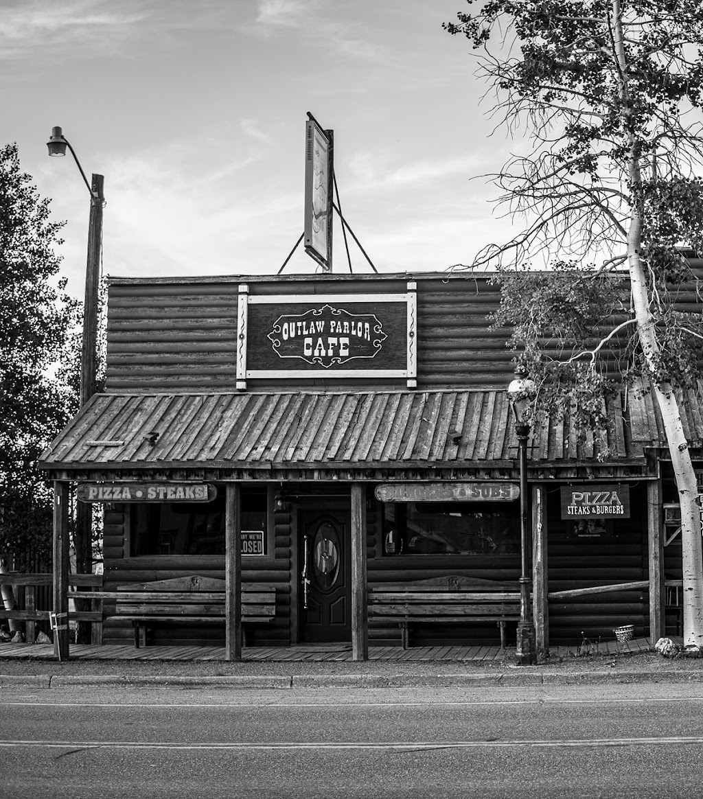 Cowboy Bar and Cafe | restaurant | 1936 State St, Meeteetse, WY 82433, USA | 3078682233 OR +1 307-868-2233