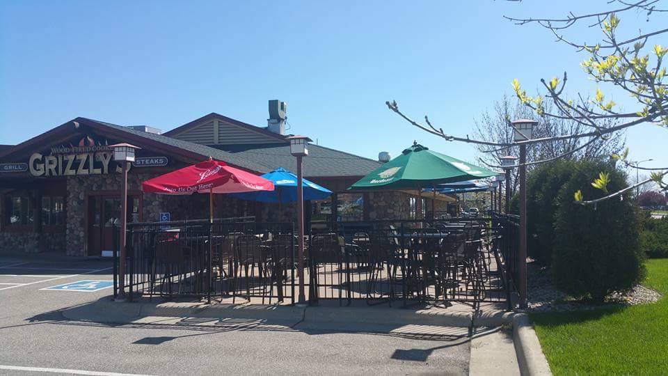 Grizzlys Wood-Fired Grill - Mankato | restaurant | 1700 E, Madison Ave, Mankato, MN 56001, USA | 5073851600 OR +1 507-385-1600