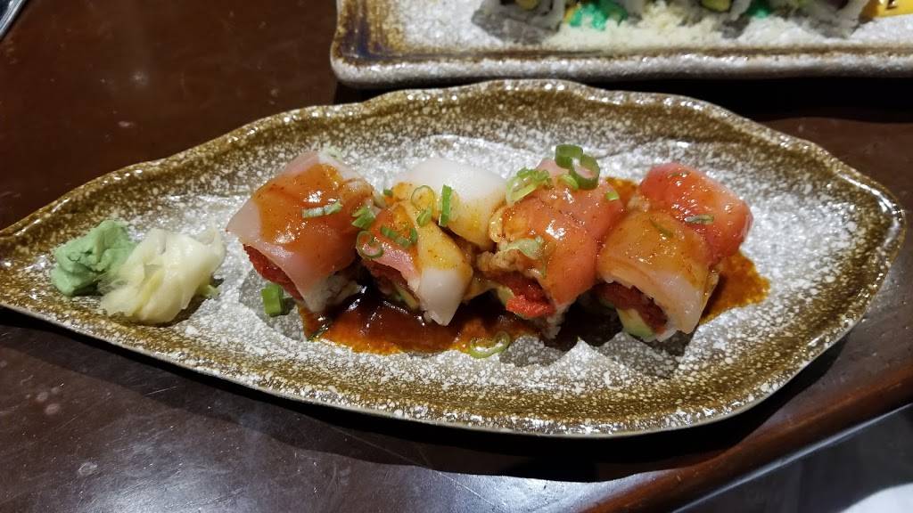 Tsunami Japanese Restaurant | restaurant | 1909 US-17 K, Mt Pleasant, SC 29464, USA | 8438817061 OR +1 843-881-7061