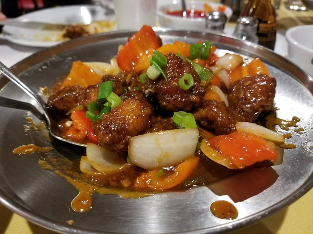 Hong Chow Restaurant | restaurant | 1959 Tecumseh Rd W, Windsor, ON N9B 1V7, Canada | 5192525669 OR +1 519-252-5669