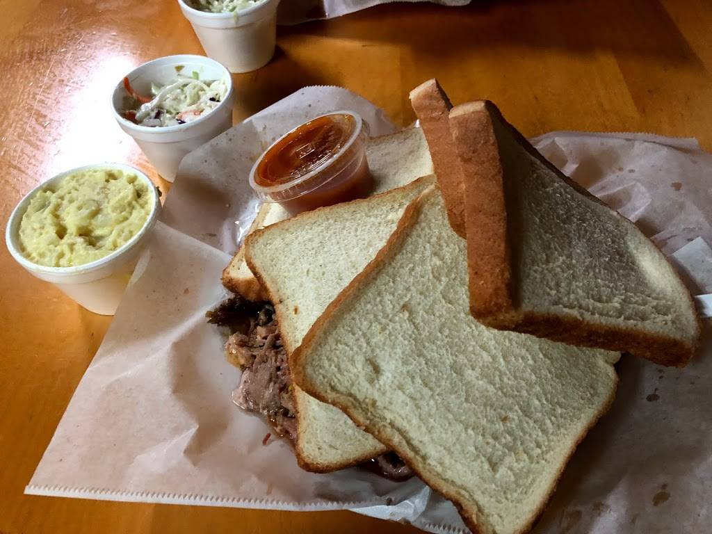 Archibald & Woodrows BBQ | restaurant | 4215 Greensboro Ave, Tuscaloosa, AL 35405, USA | 2053314858 OR +1 205-331-4858
