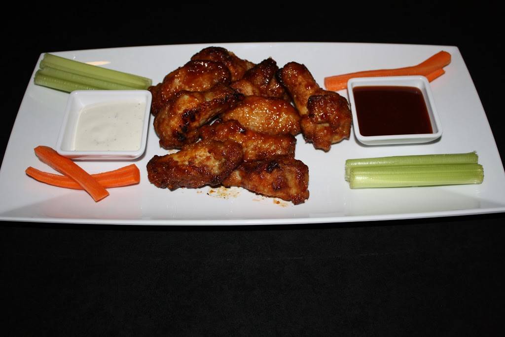 Hotshotz Bar & Grill | restaurant | 1208 S Lowry St, Smyrna, TN 37167, USA | 6292558296 OR +1 629-255-8296