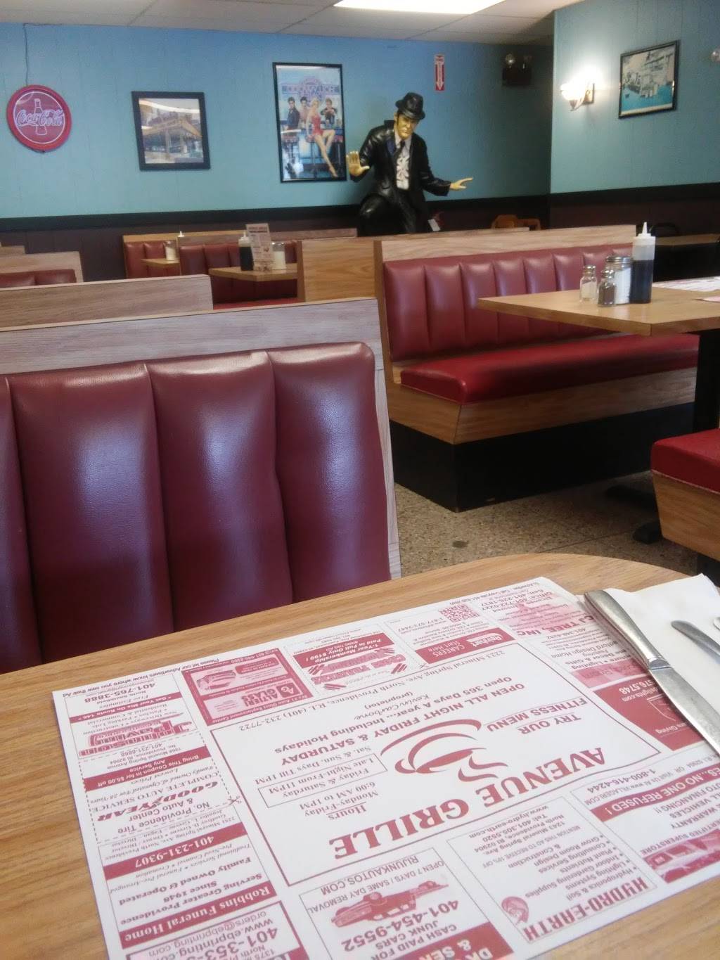 Avenue Grill | restaurant | 2223 Mineral Spring Ave, North Providence, RI 02911, USA | 4012327722 OR +1 401-232-7722