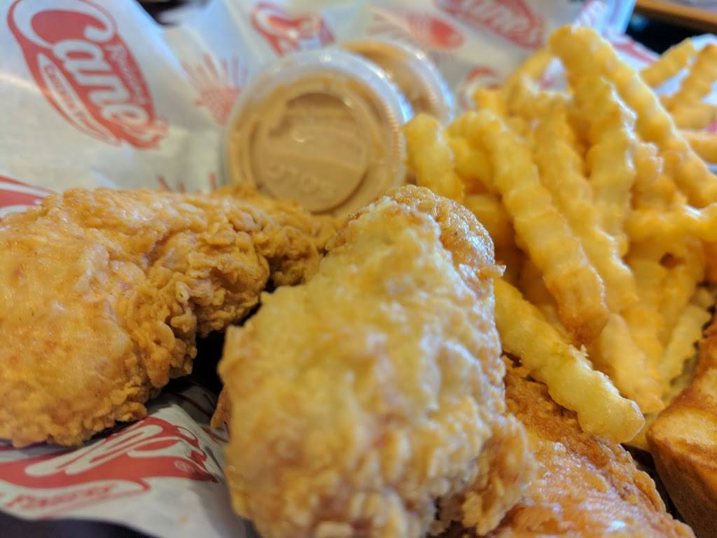 Raising Canes Chicken Fingers | meal takeaway | 5326 S Rice Ave, Houston, TX 77081, USA | 7136677532 OR +1 713-667-7532