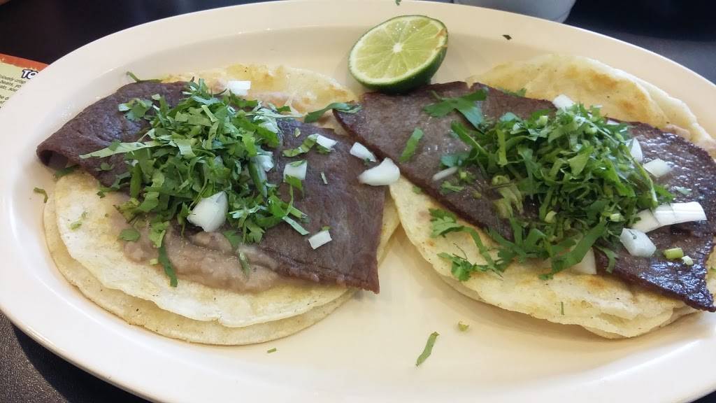 El Authentico Burrito | restaurant | 16143 Weber Rd, Crest Hill, IL 60403, USA | 8158383030 OR +1 815-838-3030