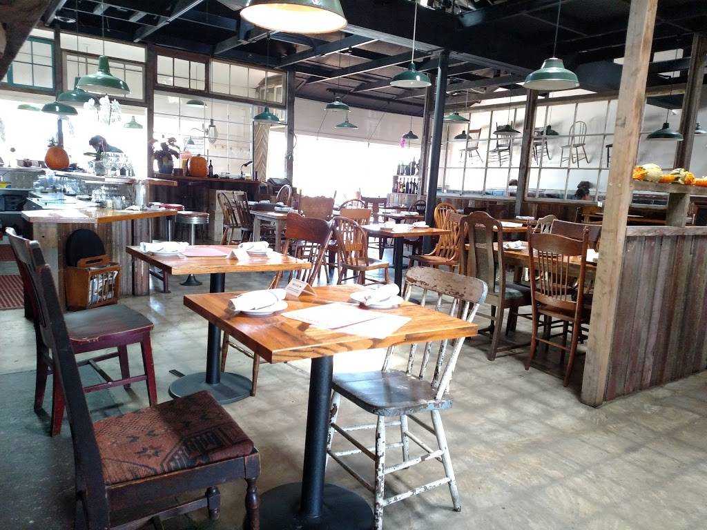 IL Vecchio | restaurant | 110 Central Ave, Pacific Grove, CA 93950, USA | 8313244282 OR +1 831-324-4282