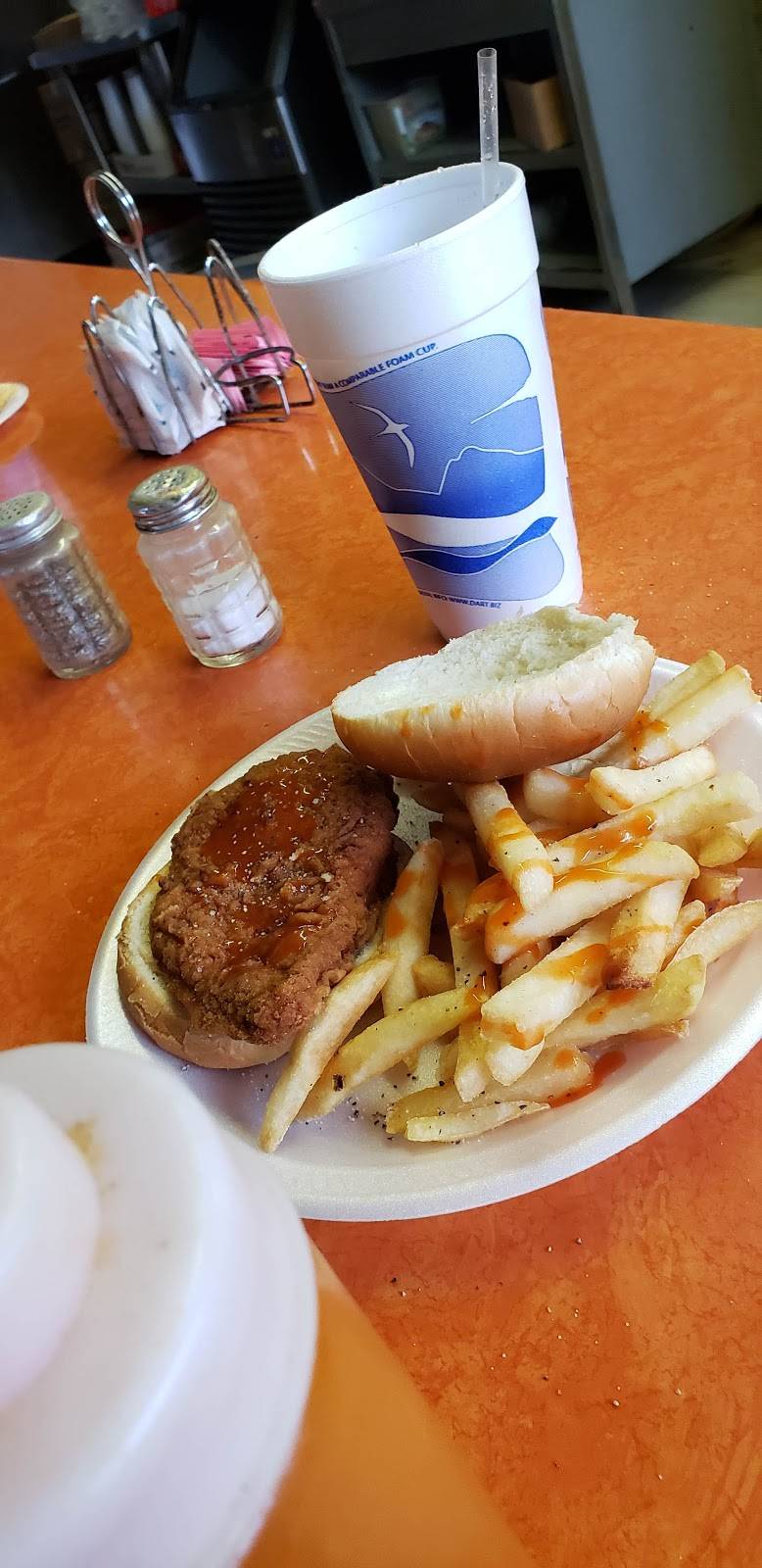 Richee Freeze | restaurant | 4405 Williamson Rd, Roanoke, VA 24012, USA | 5403664685 OR +1 540-366-4685