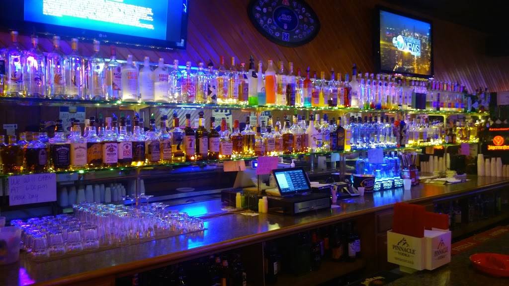 Game Time II Bar & Grill | restaurant | 2062 Indianapolis Blvd, Whiting, IN 46394, USA | 2194730239 OR +1 219-473-0239