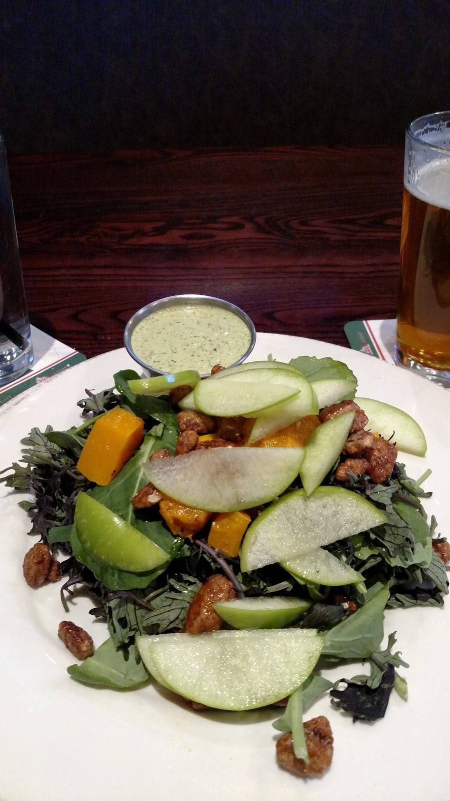 Grizzlys Wood-Fired Grill | restaurant | 220 Carlson Pkwy N, Plymouth, MN 55447, USA | 7634761011 OR +1 763-476-1011