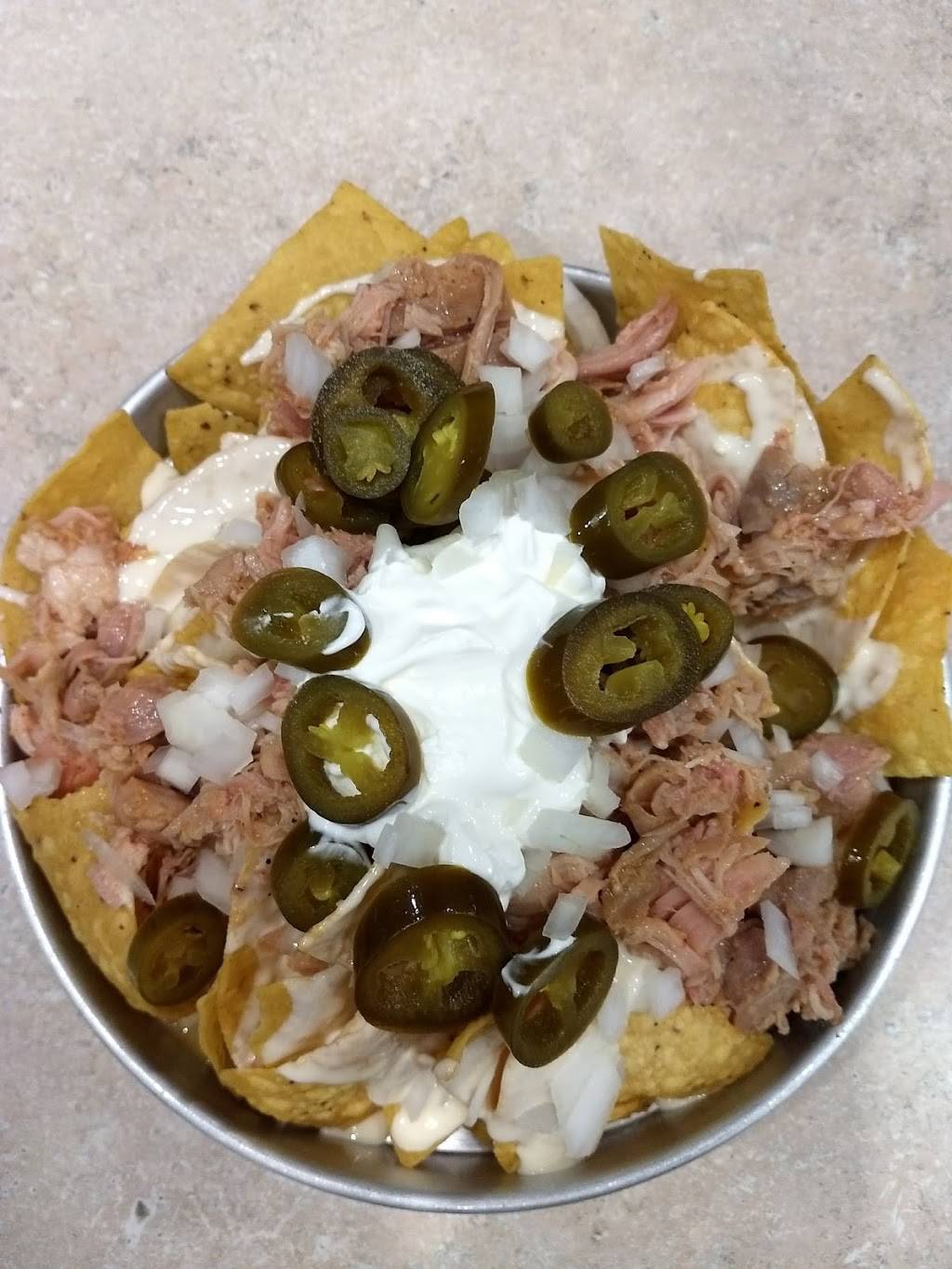 County Line Catering | restaurant | 6677 16th Ave SW, Cedar Rapids, IA 52404, USA | 3193784777 OR +1 319-378-4777