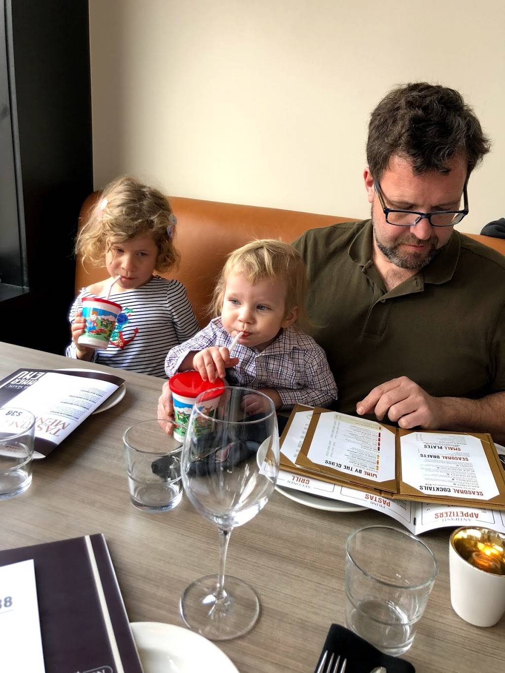 160 Main | restaurant | 160 E Main St, Northville, MI 48167, USA | 2487737976 OR +1 248-773-7976