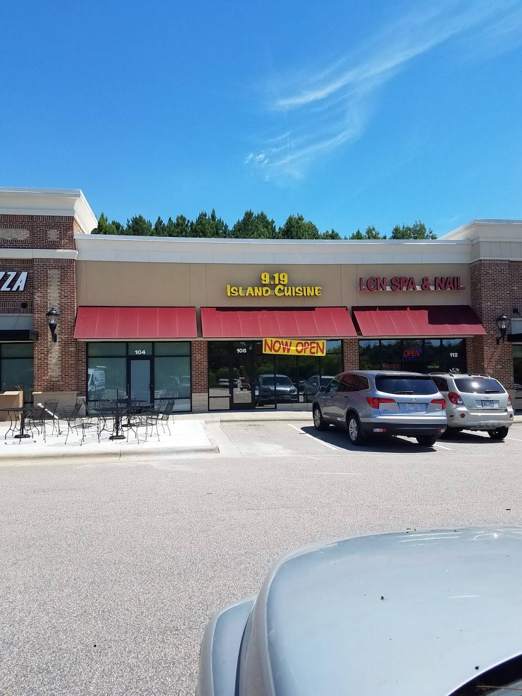 Harris Crossing | shopping mall | 13686 Capital Blvd, Wake Forest, NC 27587, USA | 9198314900 OR +1 919-831-4900