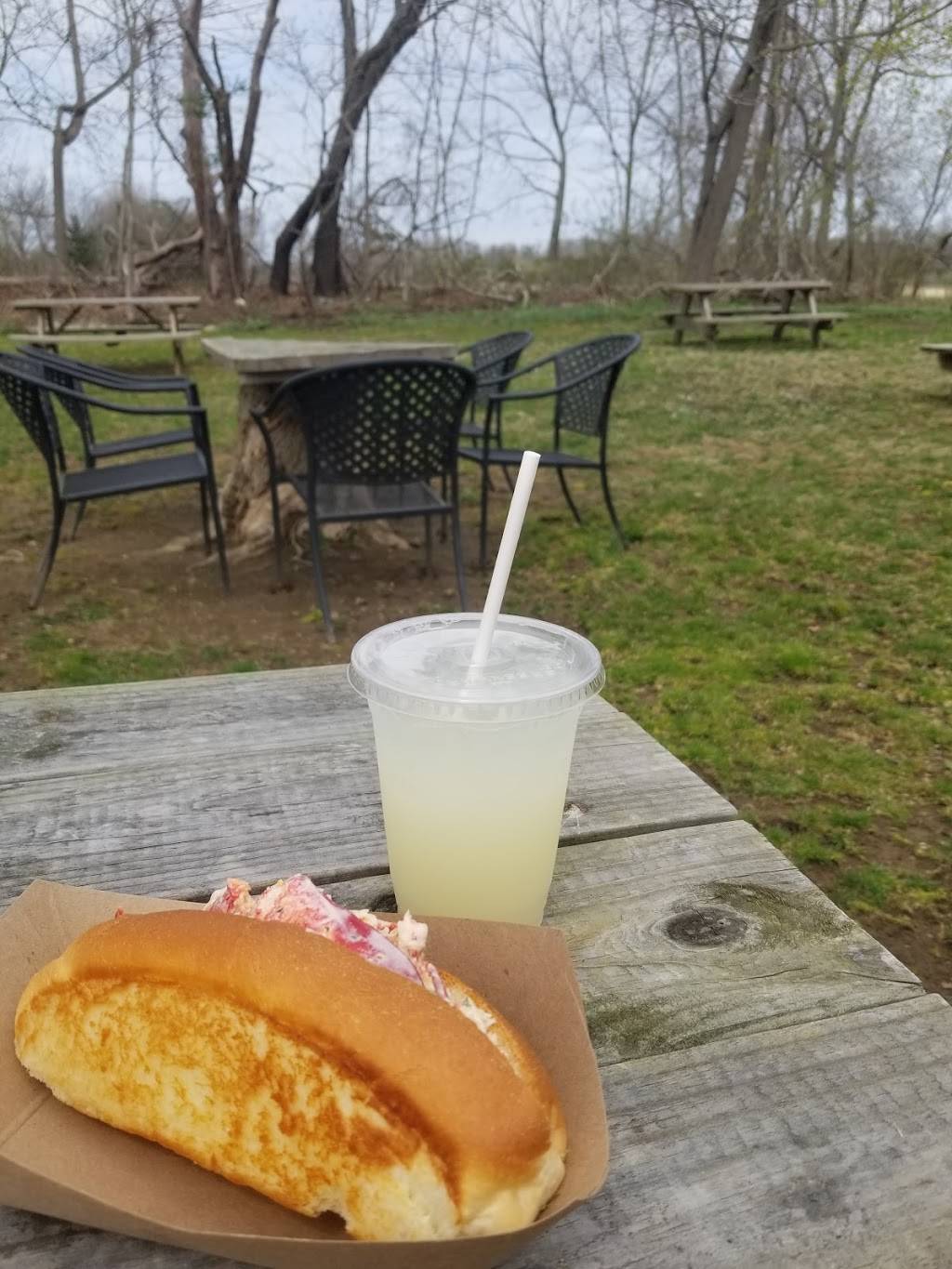 North Fork Table & Inn | restaurant | 57225 Main Rd, Southold, NY 11971, USA | 6317650177 OR +1 631-765-0177