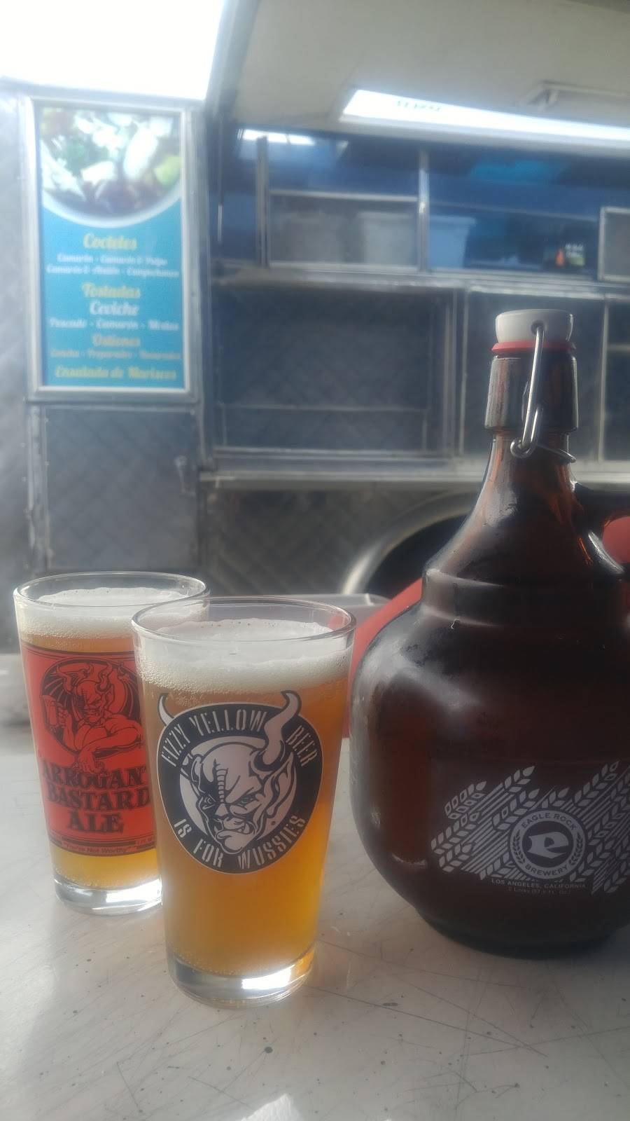 El Peri Mariscos | restaurant | 7701 S Central Ave, Los Angeles, CA 90001, USA | 3232520155 OR +1 323-252-0155