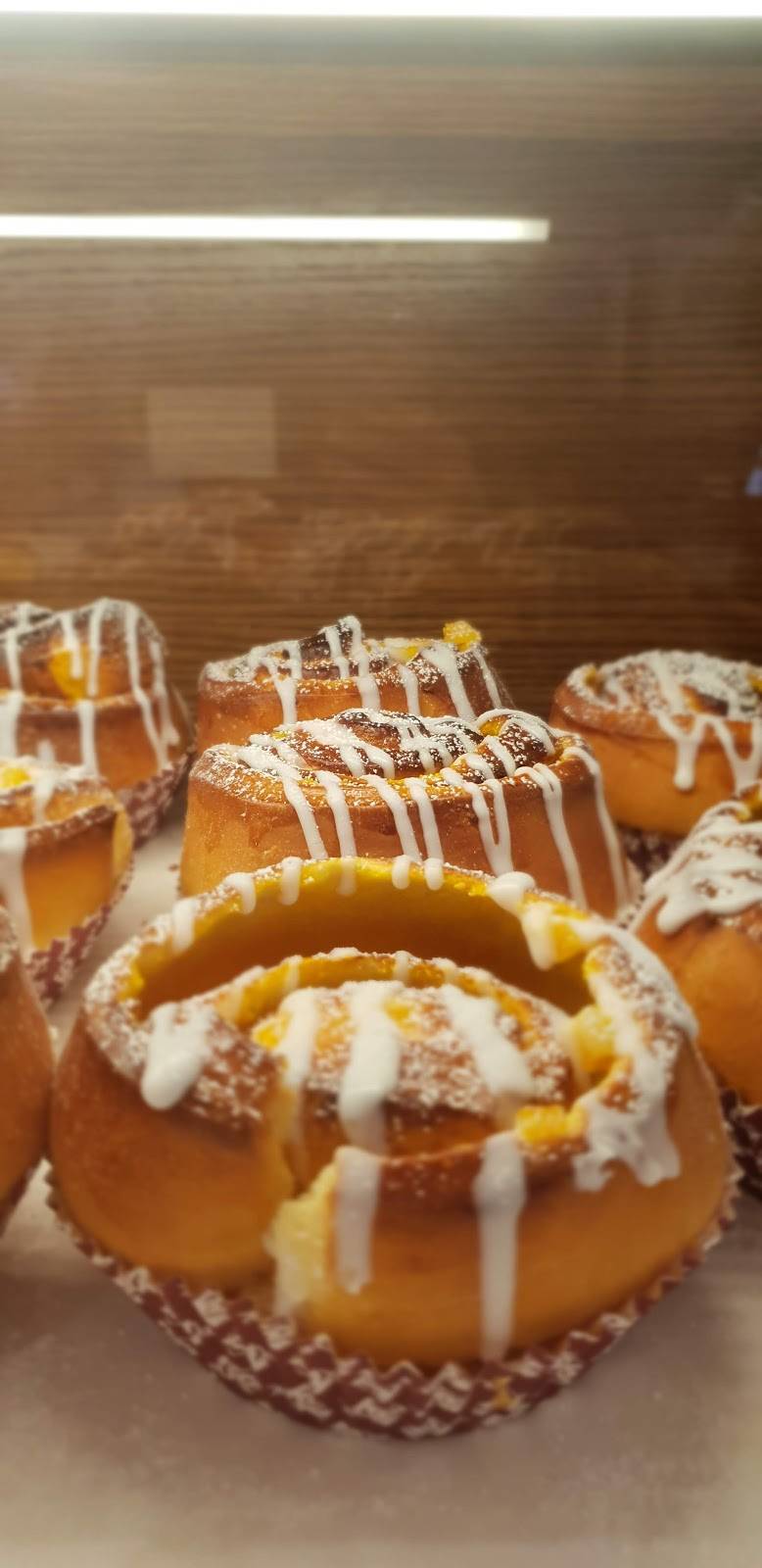 85C Bakery Cafe - Alhambra | bakery | 300 W Main St #101, Alhambra, CA 91801, USA | 6262938585 OR +1 626-293-8585