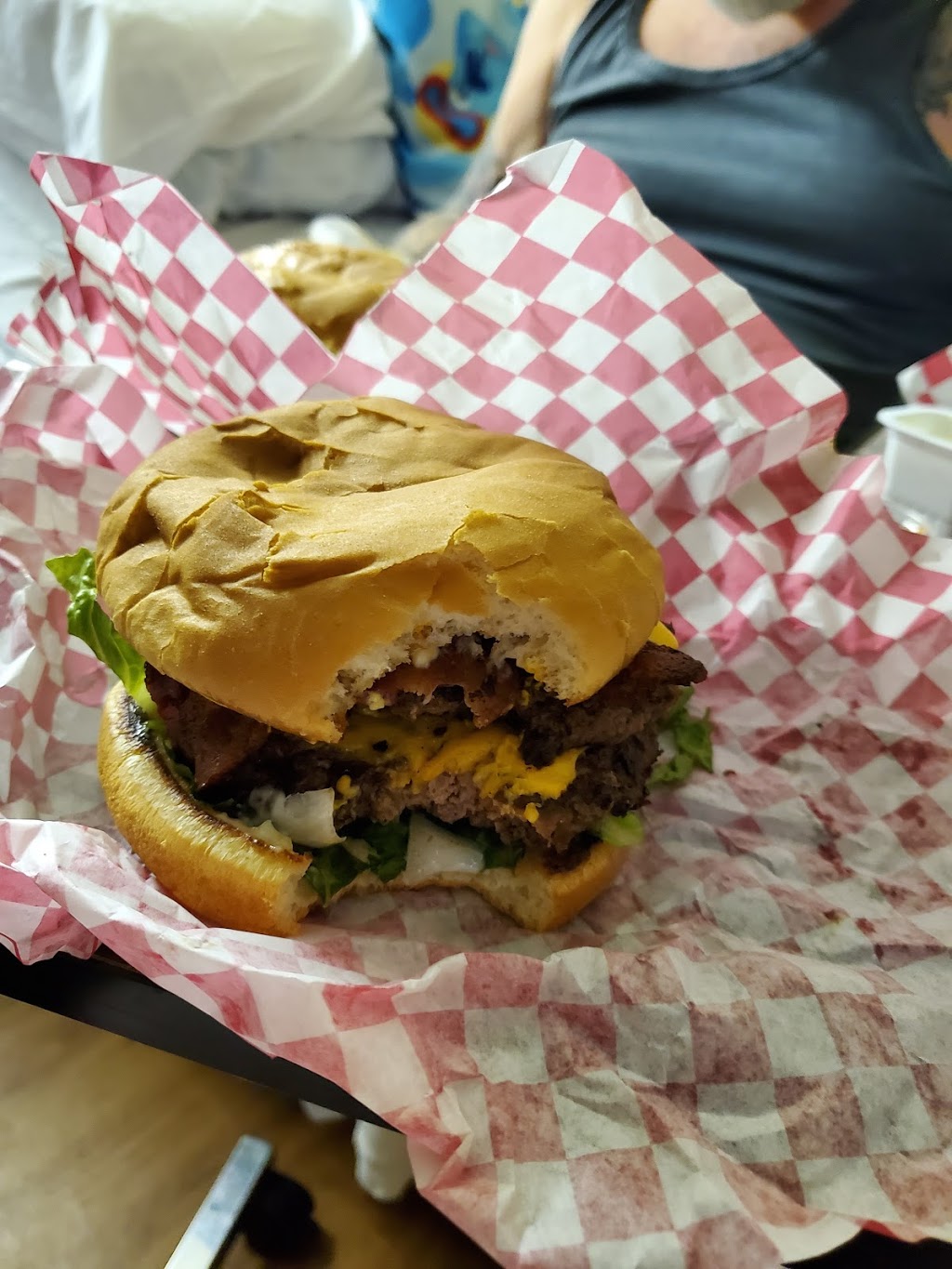 The Burger Shack | restaurant | 5395 LA-507, Coushatta, LA 71019, USA | 3182713663 OR +1 318-271-3663