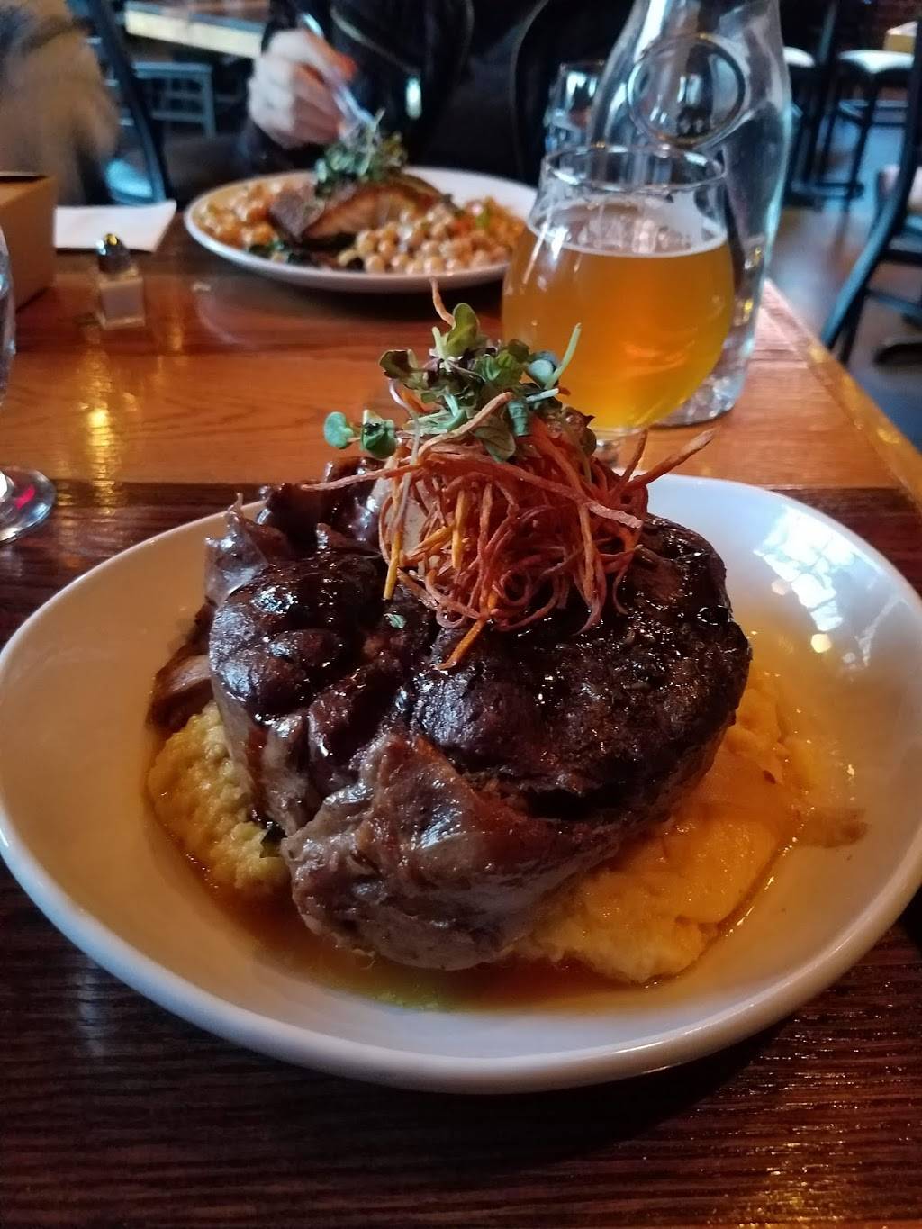 Black Duck Tavern | restaurant | 31 Warren Ave, East Providence, RI 02914, USA | 4014348703 OR +1 401-434-8703