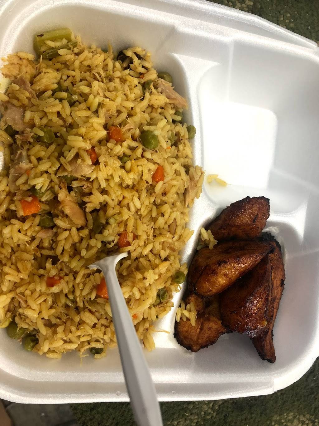 Sabor La Esquina Del | restaurant | 3695 NW 46th St, Miami, FL 33142, USA | 3056338008 OR +1 305-633-8008