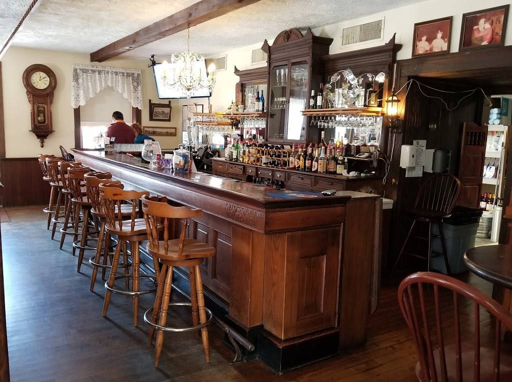 Old Brick House | restaurant | 90 S 3rd St, Ste. Genevieve, MO 63670, USA | 5738832724 OR +1 573-883-2724