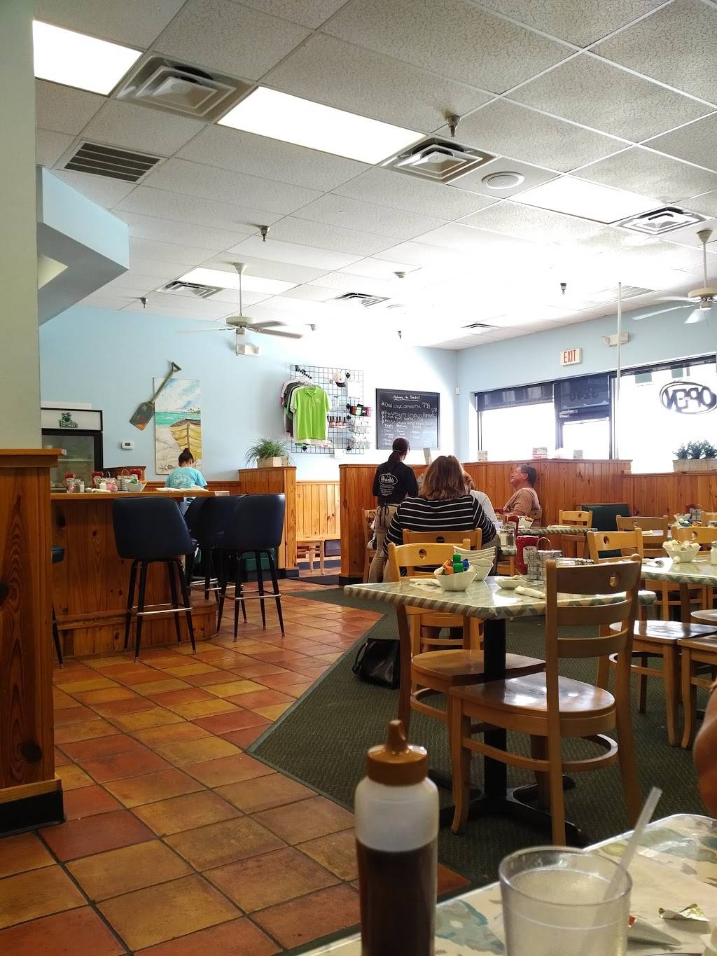 Peachs Restaurants - Holmes Beach | restaurant | 3240 E Bay Dr, Holmes Beach, FL 34217, USA | 9417790738 OR +1 941-779-0738