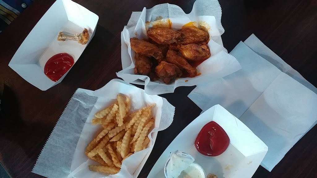 TJs Hot Wings | restaurant | 513 Railroad Ave, Albertville, AL 35950, USA | 2568577090 OR +1 256-857-7090