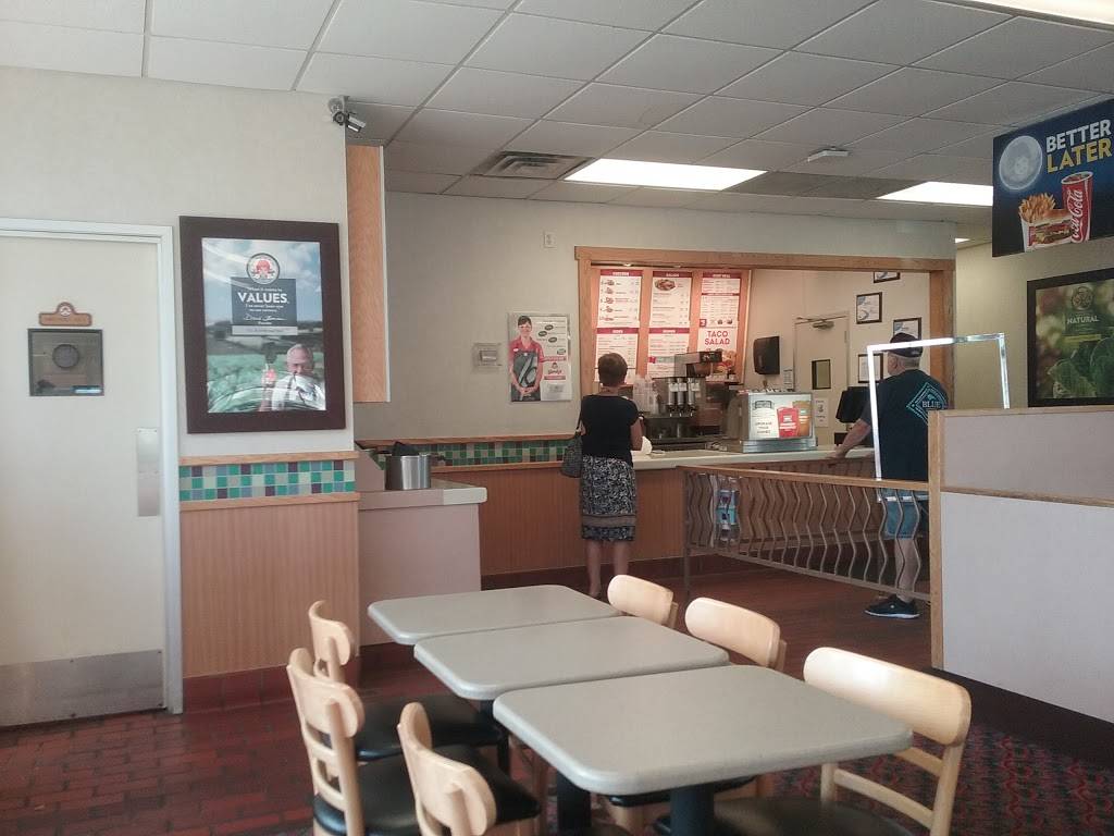 Wendys | restaurant | 933 N Court St, Medina, OH 44256, USA | 3307227600 OR +1 330-722-7600