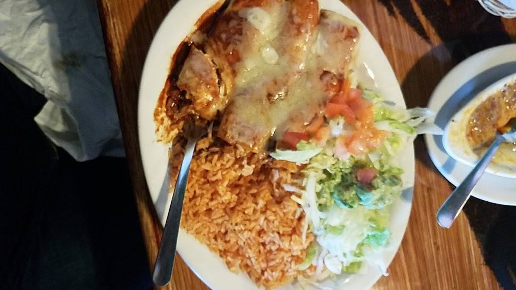 El Salto Restaurant | restaurant | 5817 Monroe St, Sylvania, OH 43560, USA | 4198240049 OR +1 419-824-0049