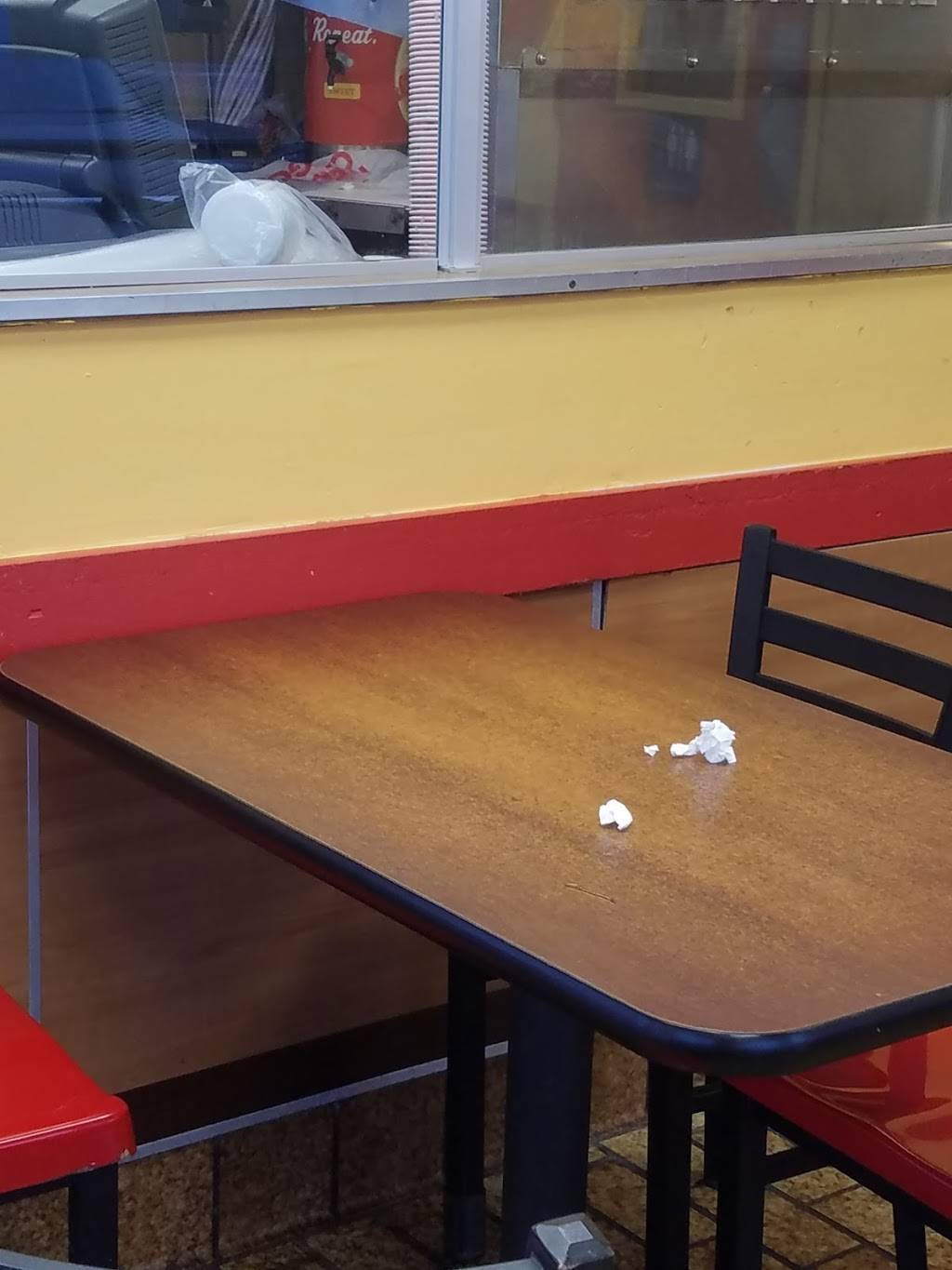 Churchs Chicken | restaurant | 4375 Refugee Rd, Columbus, OH 43232, USA | 6148662155 OR +1 614-866-2155