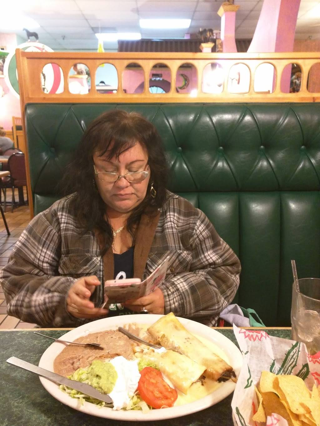 Los Rodeos Mexican Restaurant | restaurant | 595 Main St, Philadelphia, MS 39350, USA | 6016567403 OR +1 601-656-7403