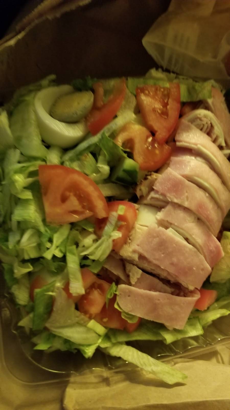 Kristina Pizza | restaurant | 1901 N Mascher St, Philadelphia, PA 19122, USA | 2157393277 OR +1 215-739-3277