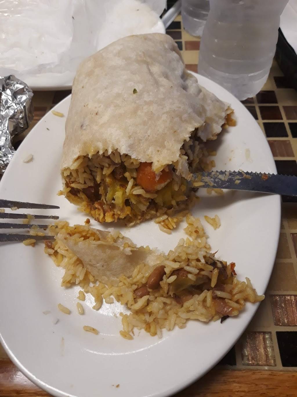 Cafe Colombia | restaurant | 34 Acorn St, Lynn, MA 01902, USA | 7815932444 OR +1 781-593-2444