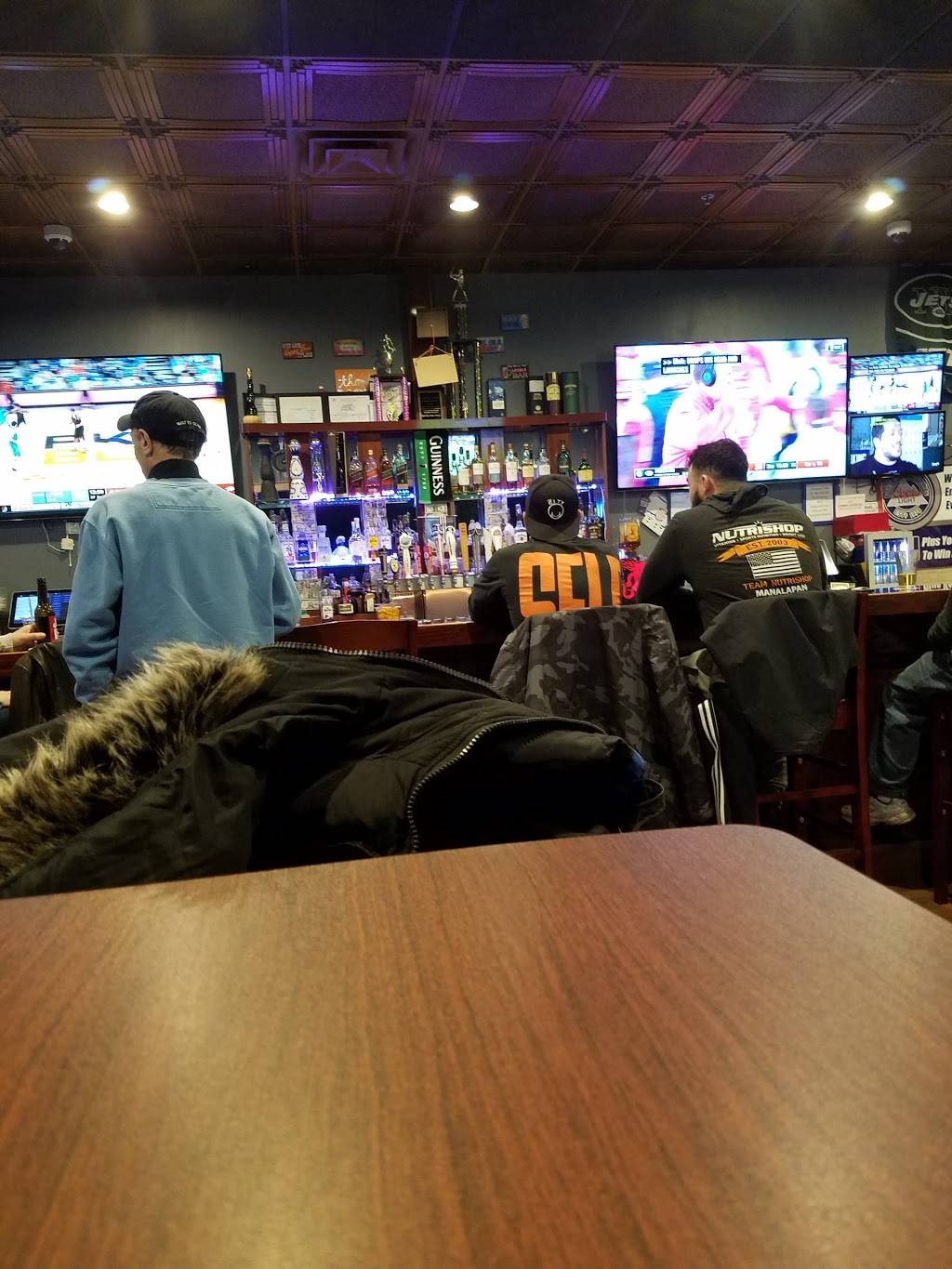 Locals Bar and Entertainment | restaurant | 300 Gordons Corner Rd, Manalapan Township, NJ 07726, USA | 7328517202 OR +1 732-851-7202