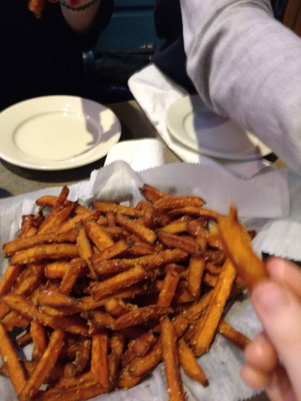 The Orange Lantern | restaurant | 15 E Firehouse Ln, Paramus, NJ 07652, USA | 2016524443 OR +1 201-652-4443