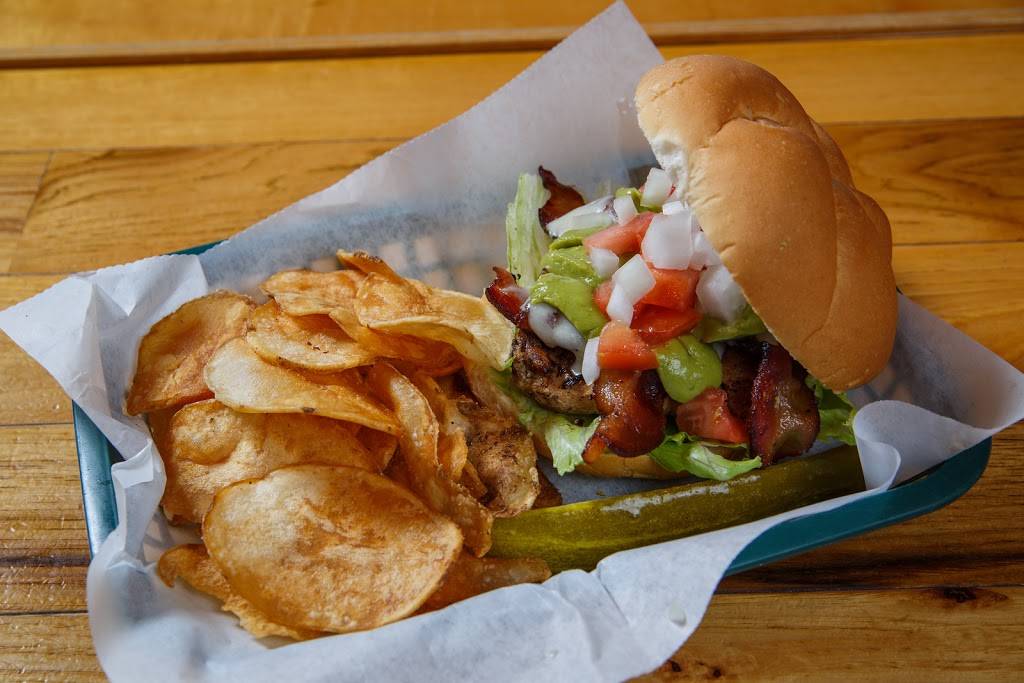 Waterfront Marys | restaurant | 3662 N Duluth Ave, Sturgeon Bay, WI 54235, USA | 9207433690 OR +1 920-743-3690