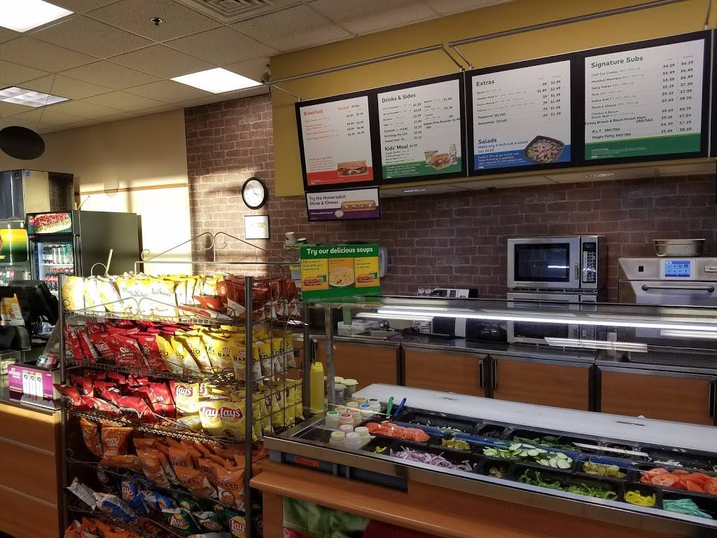 Subway | restaurant | 25725A SW Gwen Dr, Wilsonville, OR 97070, USA | 5035828140 OR +1 503-582-8140