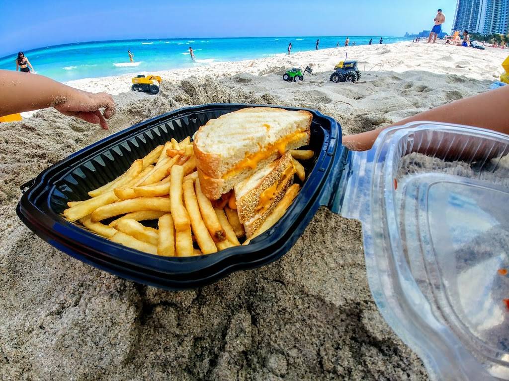 The Beach Bar Newport Pier | restaurant | 16501 Collins Ave, Sunny Isles Beach, FL 33160, USA | 3059571110 OR +1 305-957-1110