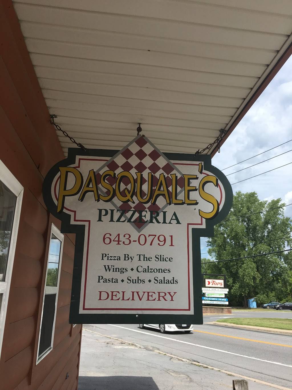 Pasquales Pizzeria Take out & Delivery | meal delivery | 2937 Main St, Peru, NY 12972, USA | 5186430791 OR +1 518-643-0791