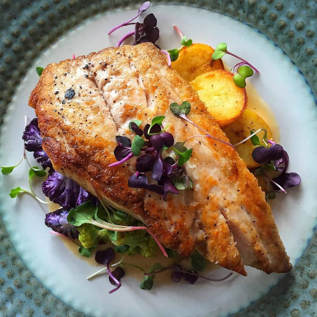 Georgia Sea Grill | restaurant | 407 Mallery St, St Simons, GA 31522, USA | 9126381197 OR +1 912-638-1197