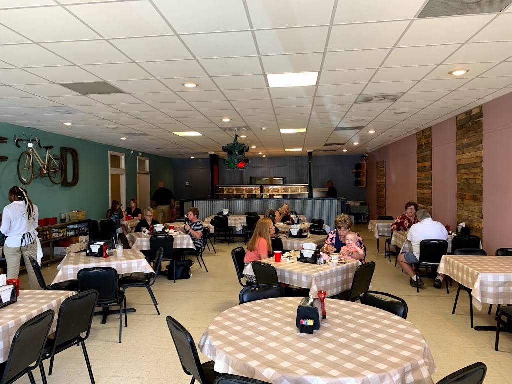 Annie Bs | restaurant | 305 Main St, Collins, MS 39428, USA | 6017652220 OR +1 601-765-2220