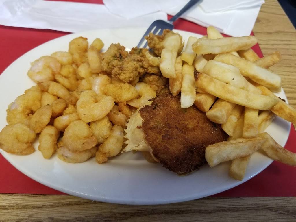 220 Seafood Restaurant | restaurant | 1812 N Garnett St, Henderson, NC 27536, USA | 2524928084 OR +1 252-492-8084