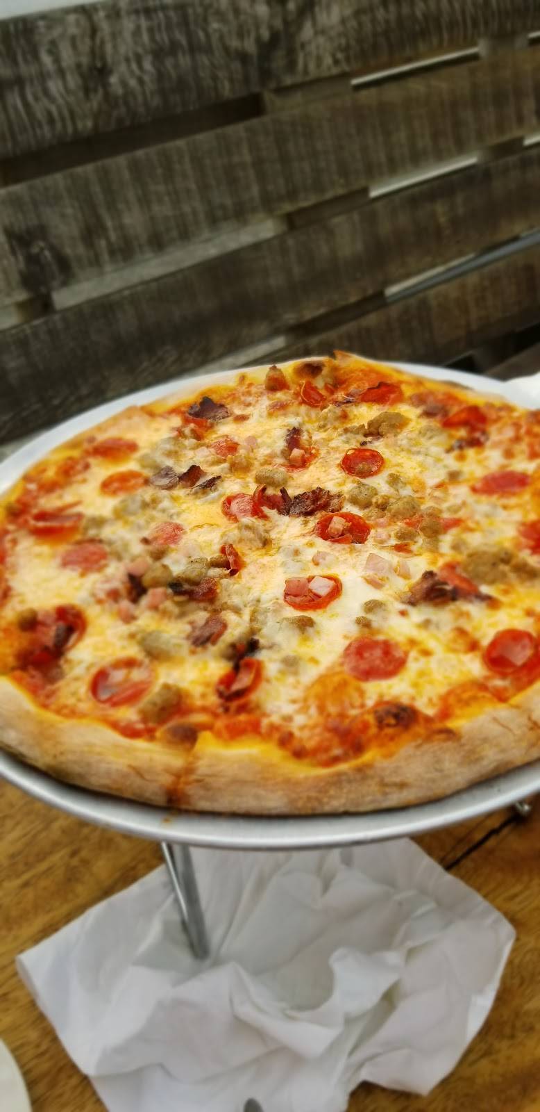 Deadrise Pies | restaurant | 425 Mason Ave, Cape Charles, VA 23310, USA | 7573316232 OR +1 757-331-6232