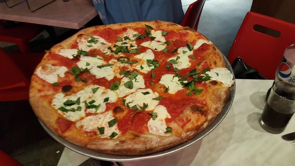 Palumbos Pizzeria | restaurant | 3375 Pine Ridge Rd #104, Naples, FL 34109, USA | 2394317688 OR +1 239-431-7688