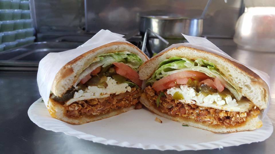 La Doña Mexican Food Truck | restaurant | 11301 E Colonial Dr, Orlando, FL 32817, USA | 4078813160 OR +1 407-881-3160