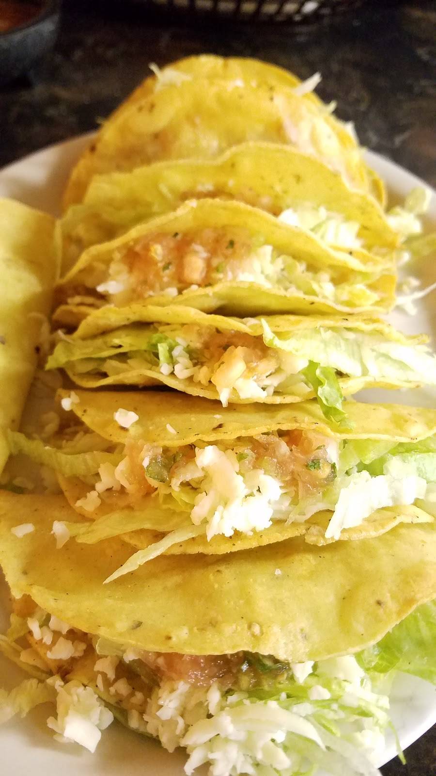 El Papucho Mexican Food | restaurant | 1745 W San Carlos St, San Jose, CA 95128, USA | 4082973166 OR +1 408-297-3166